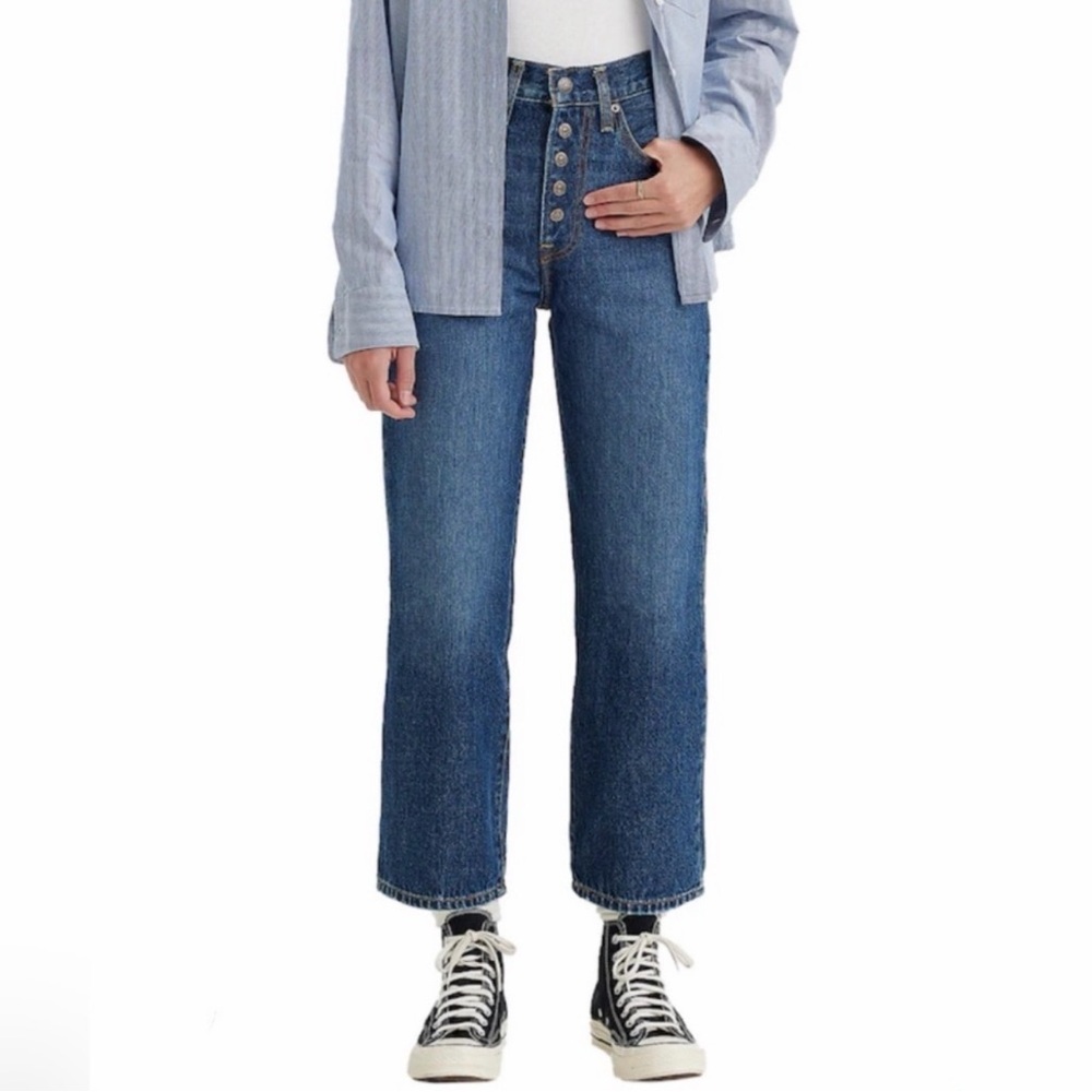 Levi straight ankle size 28